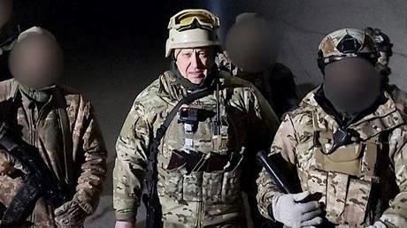 Lãnh đạo nhóm quân sự Wagner bất ngờ tuyên bố rút quân khỏi Bakhmut