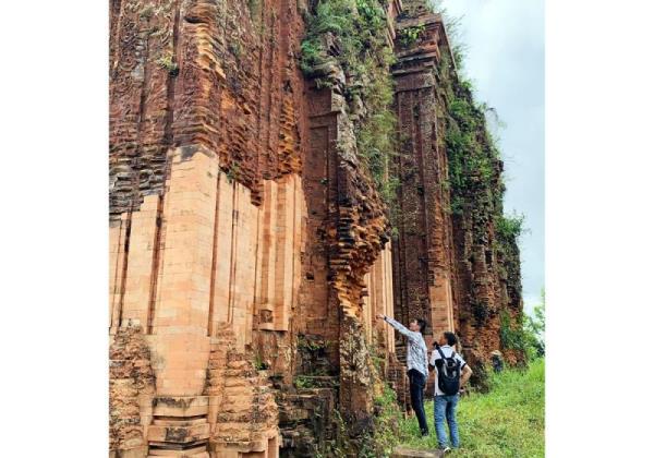 Nghiệm thu khống