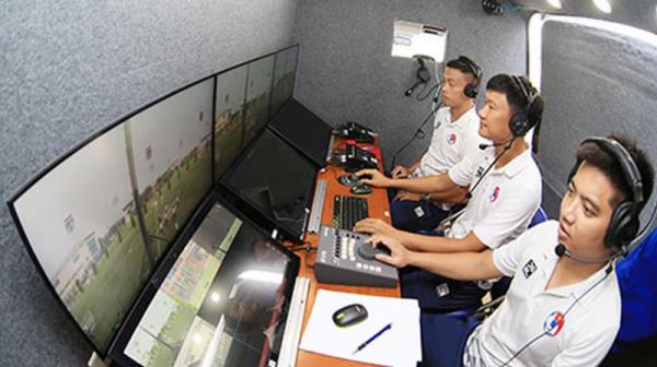 Trọng tài nghịch VAR
