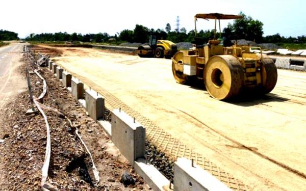 Giá đất ở khu tái định cư phục vụ giải tỏa tuyến đường vành đai phía tây được quy định như thế nào ?