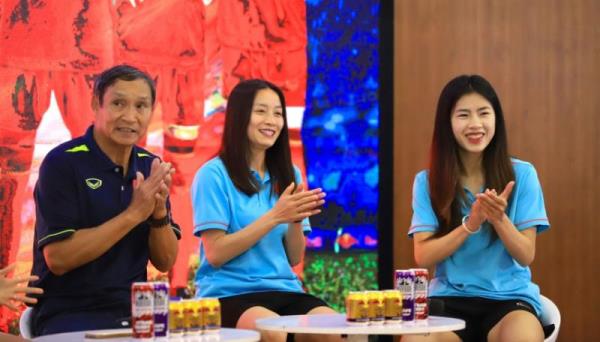 Tuyển nữ Việt Nam nhận thưởng trước thềm World Cup 2023