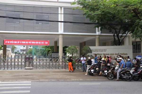 Thí sinh Đà Nẵng hoàn thành môn thi đầu tiên của kỳ thi tuyển sinh vào lớp 10