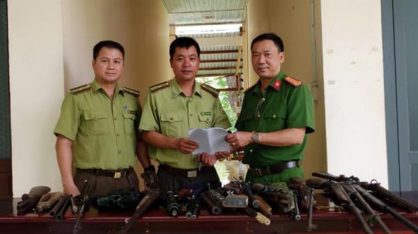 Thu hồi súng thu của lâm tặc