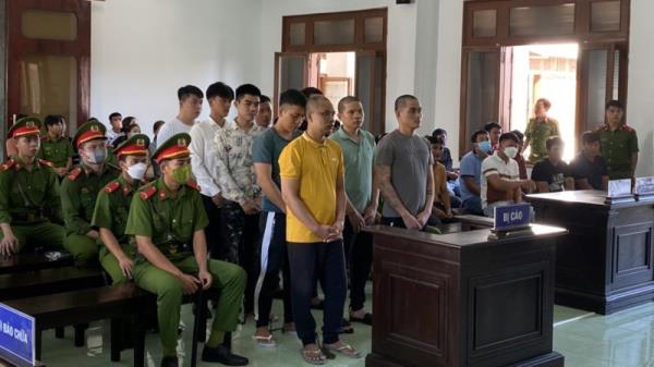 Tham gia hỗn chiến,  9 trai làng lĩnh án