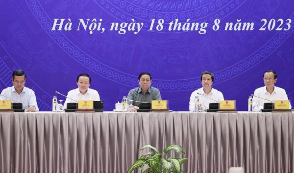 Chương trình, sách giáo khoa cần tiếp tục đổi mới nhưng cũng cần chuẩn mực và ổn định phát triển