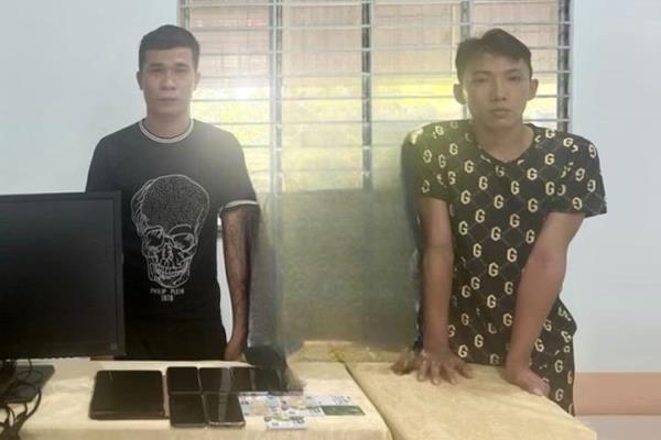 Lừa bán táo để đoạt tiền