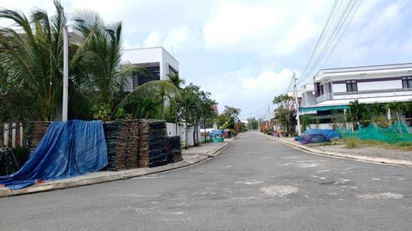 Sống trong cảnh liên hoàn khó