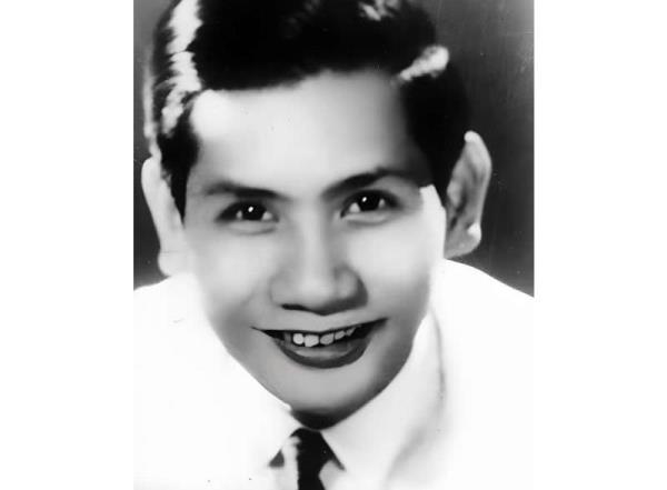 Duyên nợ phía sau ca khúc Bông hồng cài áo