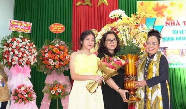 Nhà thơ Vạn Lộc: Những vần thơ đau đáu một hồn quê