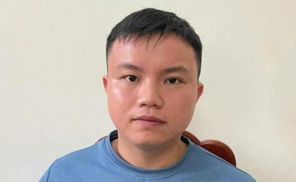 Phá tường lẻn vào nhà, đục két sắt trộm tài sản