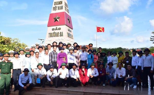 Đoàn công tác số 5 kết thúc chuyến thăm quần đảo Trường Sa và nhà giàn DK1.2