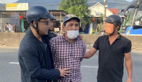 Con nghiện đột nhập nhà láng giềng đục két sắt trộm tiền