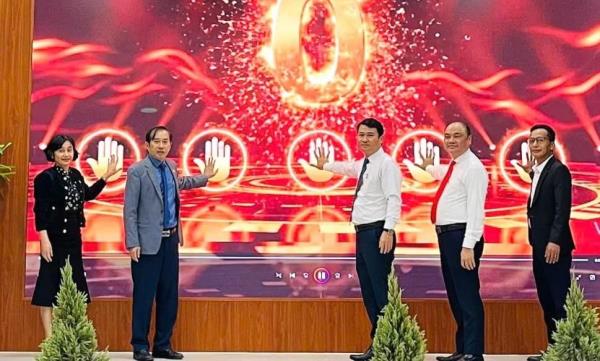 Liên Chiểu công bố biểu trưng và ra mắt ki-ốt Dịch vụ công thông minh