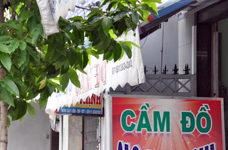 Lăn theo trái bóng tròn