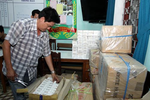 Phát hiện điểm bán hàng giả, hàng nhái