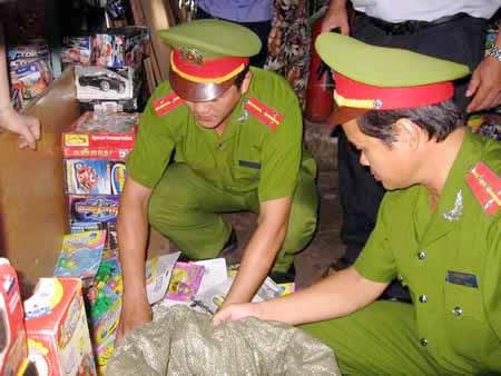 Kiên quyết đấu tranh với các sản phẩm văn hóa độc hại, quan điểm sai trái