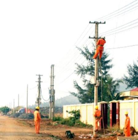 Cuối năm 2014, nỗ lực hoàn thành tuyến cáp ngầm Lý Sơn