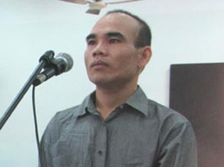 Nuôi tôm bằng... ma túy