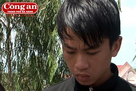 Triệu tập, khởi tố các đối tượng ném đá xe khách