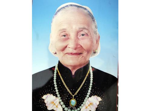 Người mẹ Hòa Liên