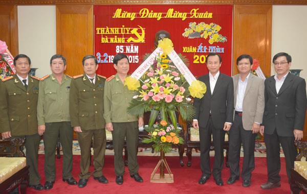 Lãnh đạo CATP chúc mừng Thành ủy Đà Nẵng nhân ngày thành lập Đảng