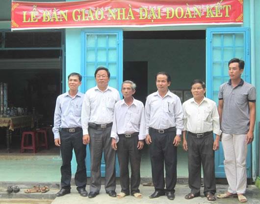 Khánh thành và bàn giao 3 nhà đại đoàn kết