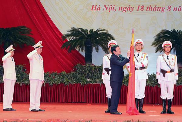 Công an nhân dân phát huy truyền thống Anh hùng