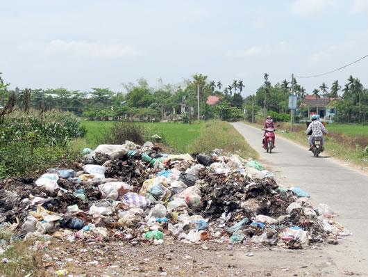 Báo động ô nhiễm môi trường phố cổ Hội An