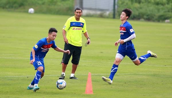 HLV Mai Đức Chung tự tin trước trận tái đấu Campuchia