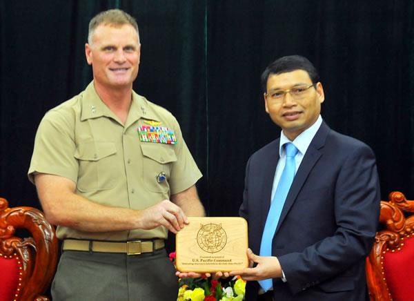 Đà Nẵng sẽ tạo điều kiện để Hoa Kỳ triển khai kho lưu trữ thiết bị y tế và nhân đạo