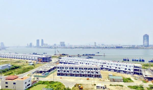 Thận trọng khi lấn vịnh Đà Nẵng