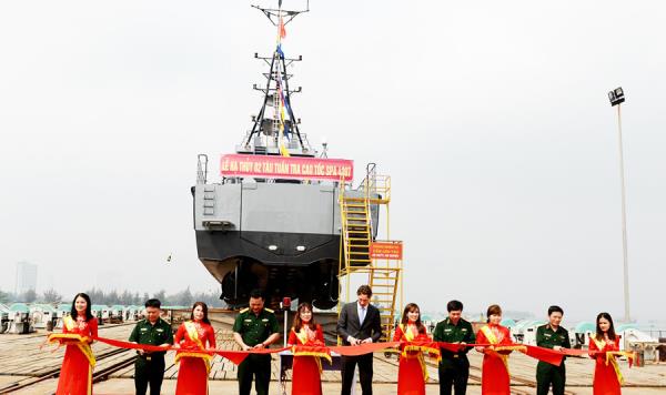 Tổng Cty Sông Thu hạ thủy 2 tàu tuần tra cao tốc phục vụ quốc phòng
