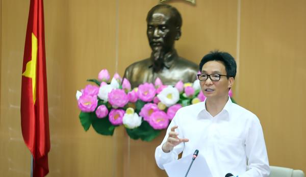 Phó Thủ tướng Vũ Đức Đam: Dịch Covid-19 chắc chắn còn kéo dài