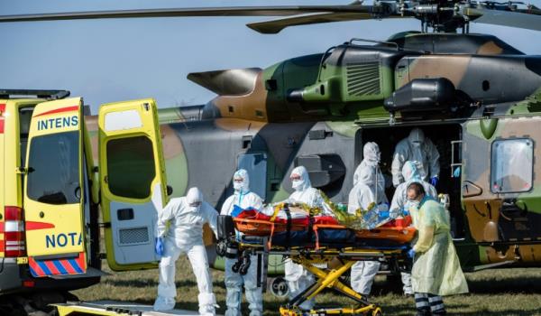 Mỹ, Âu vẫn khốn đốn