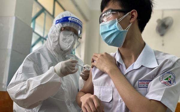 Tiêm vaccine phòng COVID-19 cho hơn 100.000 trẻ em từ 12 đến dưới 18 tuổi tại Đà Nẵng