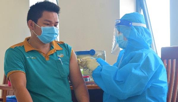 Đà Nẵng tiếp tục đẩy mạnh tiêm vaccine phòng COVID-19